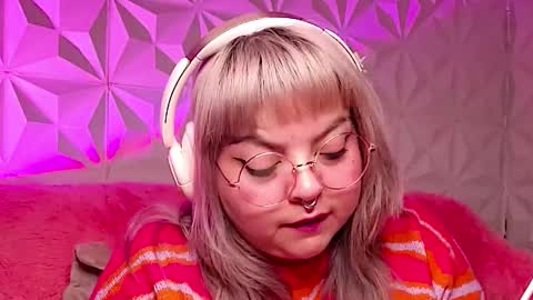 Gina George online show from 12-05-25, 12:08