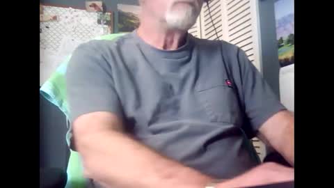 Snapshot of satyr64 chatting on 04-24-26, 02:41 satyr64 online show from 04-24-26, 02:41