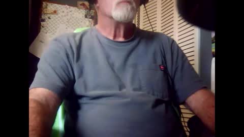 Snapshot of satyr64 chatting on 04-30-26, 05:52 satyr64 online show from 04-30-26, 05:52