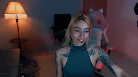 Snapshot of saucy_jenn1 chatting on 12-02-24, 01:58 I AM JENN online show from 12-02-24, 01:58