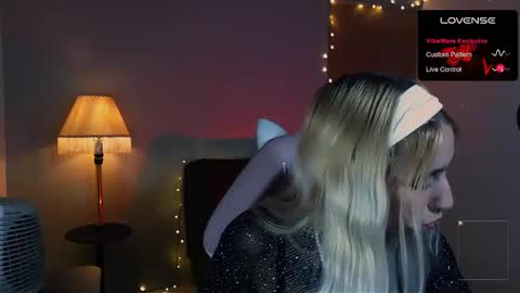 Snapshot of saucy_jenn1 chatting on 01-12-25, 01:53 I AM JENN online show from 01-12-25, 01:53