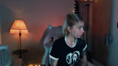 Snapshot of saucy_jenn1 chatting on 01-24-25, 02:28 I AM JENN online show from 01-24-25, 02:28