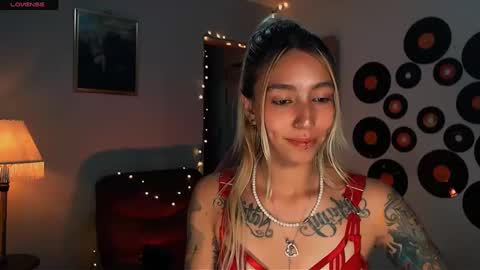 Snapshot of saucy_jenn1 chatting on 02-23-25, 03:35 I AM JENN online show from 02-23-25, 03:35