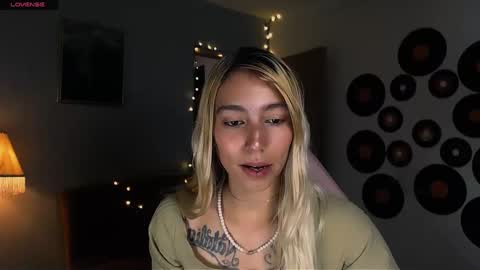 Snapshot of saucy_jenn1 chatting on 03-01-25, 02:15 I AM JENN online show from 03-01-25, 02:15