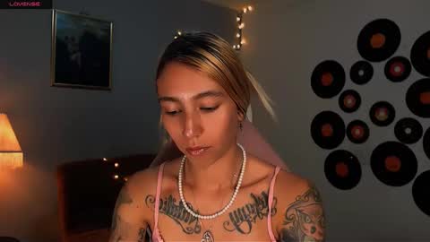 Snapshot of saucy_jenn1 chatting on 03-02-25, 01:26 I AM JENN online show from 03-02-25, 01:26