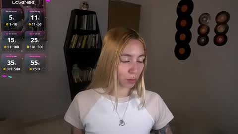 Snapshot of saucy_jenn1 chatting on 10-12-25, 09:36 I AM JENN online show from 10-12-25, 09:36