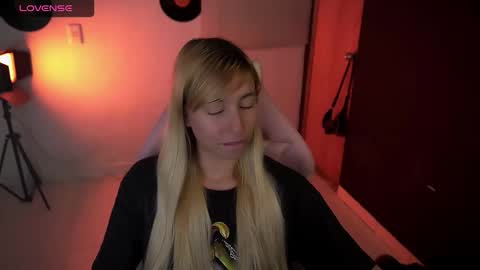 I AM JENN  online show from 04-17-26, 04:15