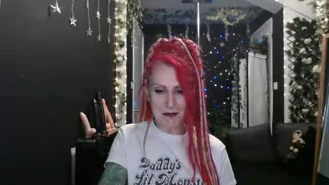 SaucySky online show from 02-17-25, 10:03