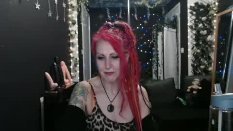 SaucySky online show from 02-25-25, 01:52