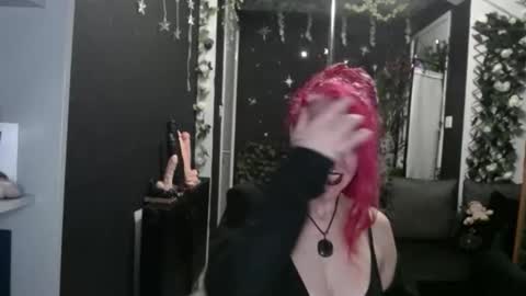 SaucySky online show from 01-12-26, 10:26