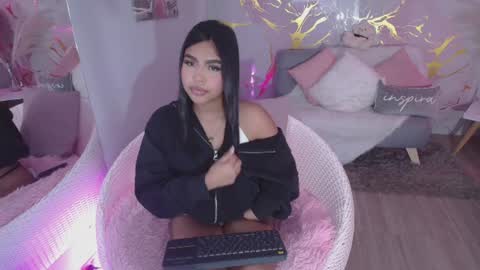 Snapshot of sauvage_lia chatting on 08-07-26, 04:47 sauvage lia online show from 08-07-26, 04:47