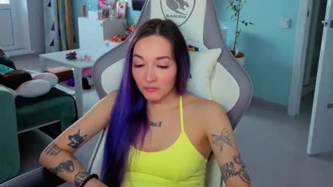 Ariel online show from 04-08-26, 02:55