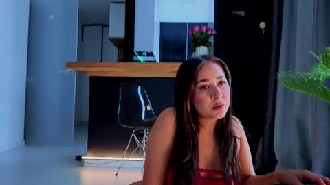 Snapshot of savagebaby21_ chatting on 10-19-25, 11:00 Wild influence online show from 10-19-25, 11:00