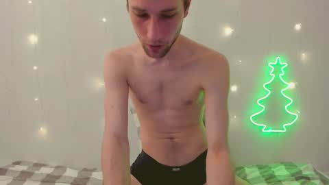 Snapshot of savak_hottie chatting on 01-19-25, 09:23 Savak Laakem online show from 01-19-25, 09:23