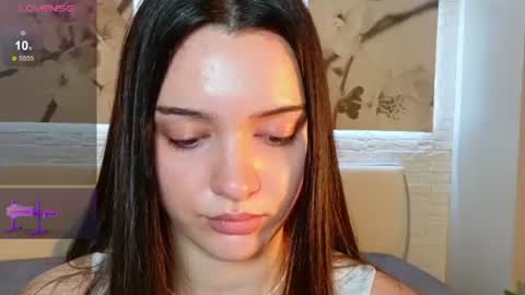 Snapshot of savannah_h chatting on 06-18-26, 08:02 savannah_h online show from 06-18-26, 08:02