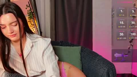 Snapshot of savannah_h chatting on 07-15-26, 08:25 savannah_h online show from 07-15-26, 08:25