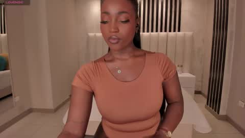 S a v a n n a h  online show from 11-21-25, 09:46