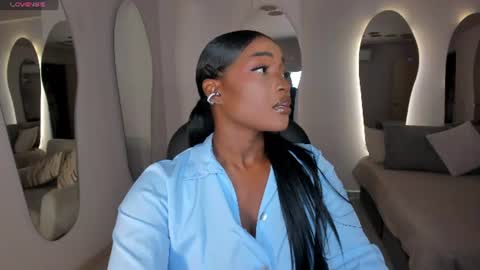 Snapshot of savannahstorm_ chatting on 06-10-26, 12:37 S a v a n n a h online show from 06-10-26, 12:37