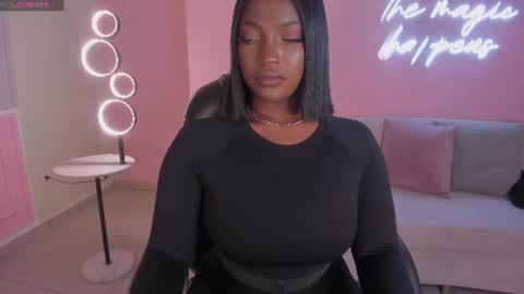 Snapshot of savannahstorm_ chatting on 06-15-26, 01:24 S a v a n n a h online show from 06-15-26, 01:24