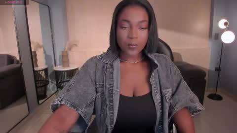 Snapshot of savannahstorm_ chatting on 07-08-26, 11:37 S a v a n n a h online show from 07-08-26, 11:37
