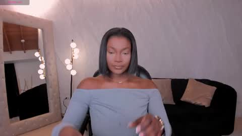 Snapshot of savannahstorm_ chatting on 07-19-26, 12:09 S a v a n n a h online show from 07-19-26, 12:09