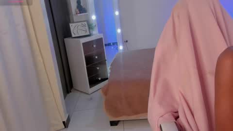 Snapshot of savannahwildee chatting on 02-06-25, 11:32 Savannahwildee online show from 02-06-25, 11:32