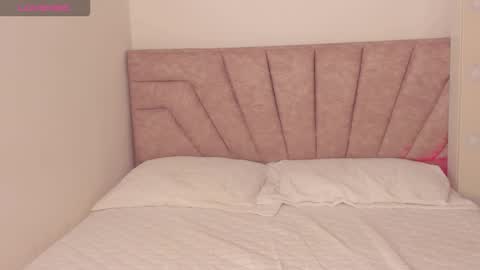 Snapshot of savannahwildee chatting on 11-14-25, 12:15 Savannahwildee online show from 11-14-25, 12:15