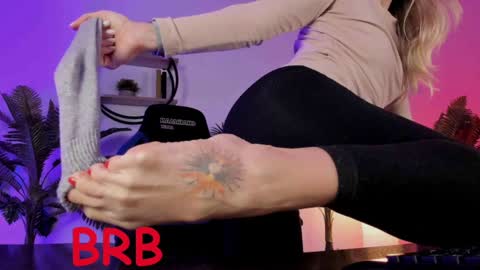 Snapshot of save_the_qween chatting on 01-23-25, 08:57 save the qween online show from 01-23-25, 08:57