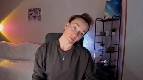 Snapshot of save_the_qween chatting on 11-02-25, 11:23 save the qween online show from 11-02-25, 11:23