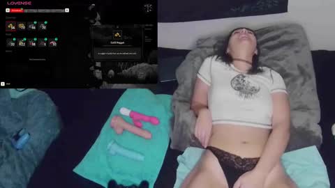 Snapshot of savethebea chatting on 12-22-24, 11:31 Bea online show from 12-22-24, 11:31