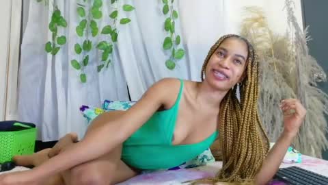 savory_pussy18 online show from 05-20-26, 09:10