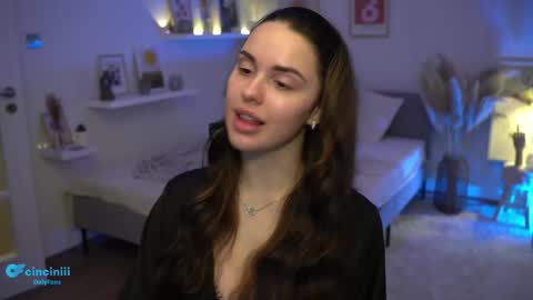 Naomi online show from 01-09-25, 07:29