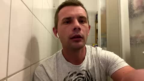 Snapshot of sawa08051989 chatting on 09-14-25, 01:05 chamomile online show from 09-14-25, 01:05