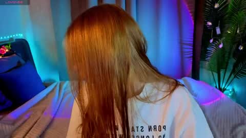 Snapshot of sayl0r_moon chatting on 04-05-26, 09:17 Kira GMT 7 Mon Thu-Sun 0800am-0200pm online show from 04-05-26, 09:17