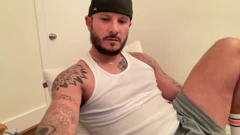 Snapshot of sbm84 chatting on 02-18-26, 05:36 sbm84 online show from 02-18-26, 05:36