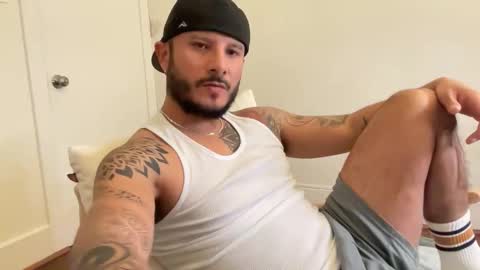 Snapshot of sbm84 chatting on 02-23-26, 03:15 sbm84 online show from 02-23-26, 03:15