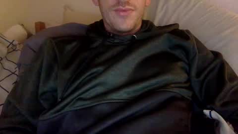 Snapshot of sbshowoff chatting on 04-09-26, 04:01 Stripper in Training online show from 04-09-26, 04:01