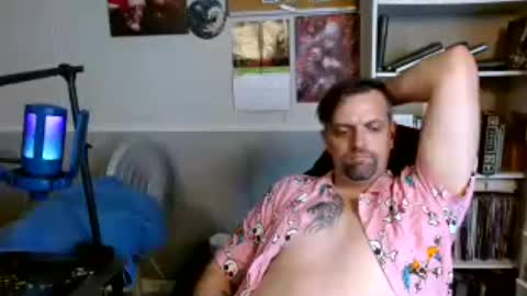 Snapshot of scarecrow2wm chatting on 06-27-26, 10:26 Kent Clark online show from 06-27-26, 10:26