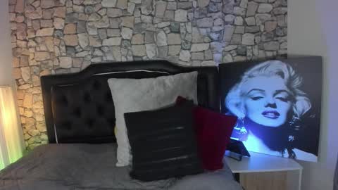 Snapshot of scarlat_diamond chatting on 10-12-25, 07:46 Scarlat Diamond online show from 10-12-25, 07:46