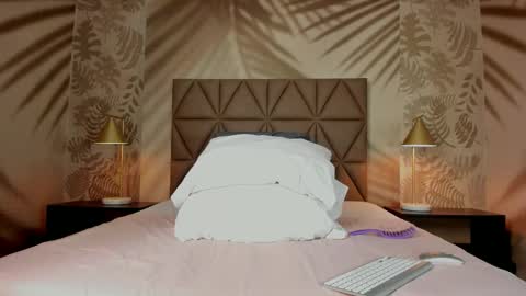 Scarleet online show from 02-23-26, 08:06