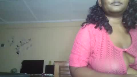 Snapshot of scarlet_25142359 chatting on 10-04-25, 12:19 scarlet_25142359 online show from 10-04-25, 12:19