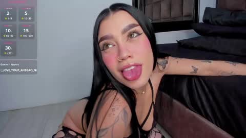 scarlet__jones_ online show from 04-18-26, 05:11