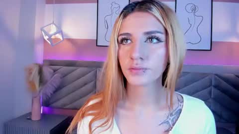 scarlet__rossi online show from 07-10-26, 03:11