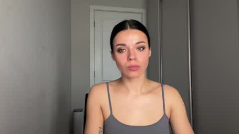 Sophie online show from 04-21-26, 07:03