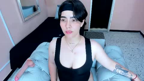 Snapshot of scarlet_dream0 chatting on 07-17-26, 05:03 scarlet dream online show from 07-17-26, 05:03