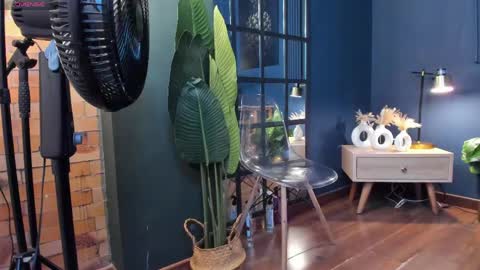 Scarlet Edwars online show from 04-21-26, 07:06