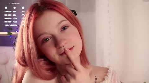 Snapshot of scarlet_fever10 chatting on 02-17-26, 03:40 scarlet_fever10 online show from 02-17-26, 03:40