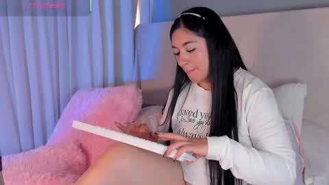 Snapshot of scarlet_miller_1 chatting on 03-06-25, 06:26 Celeste online show from 03-06-25, 06:26