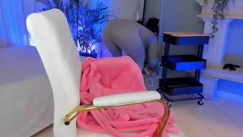 Snapshot of scarlet_miller_1 chatting on 09-11-25, 11:32 Celeste online show from 09-11-25, 11:32