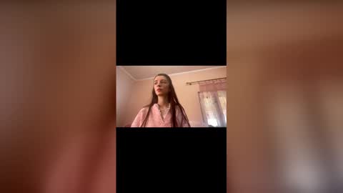 Snapshot of scarlet_rosse chatting on 03-03-26, 09:37 Scarlet online show from 03-03-26, 09:37